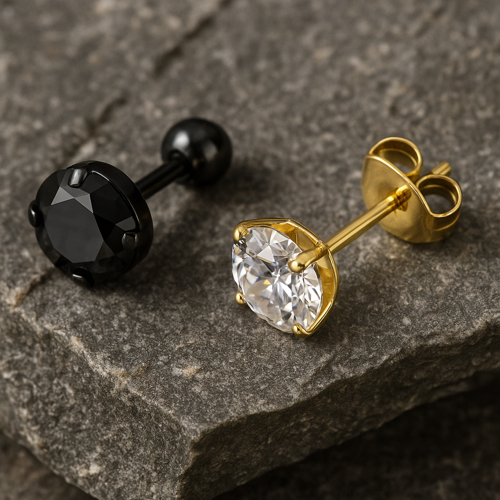 Close-up van moderne studs/oorknoppen voor dames en heren