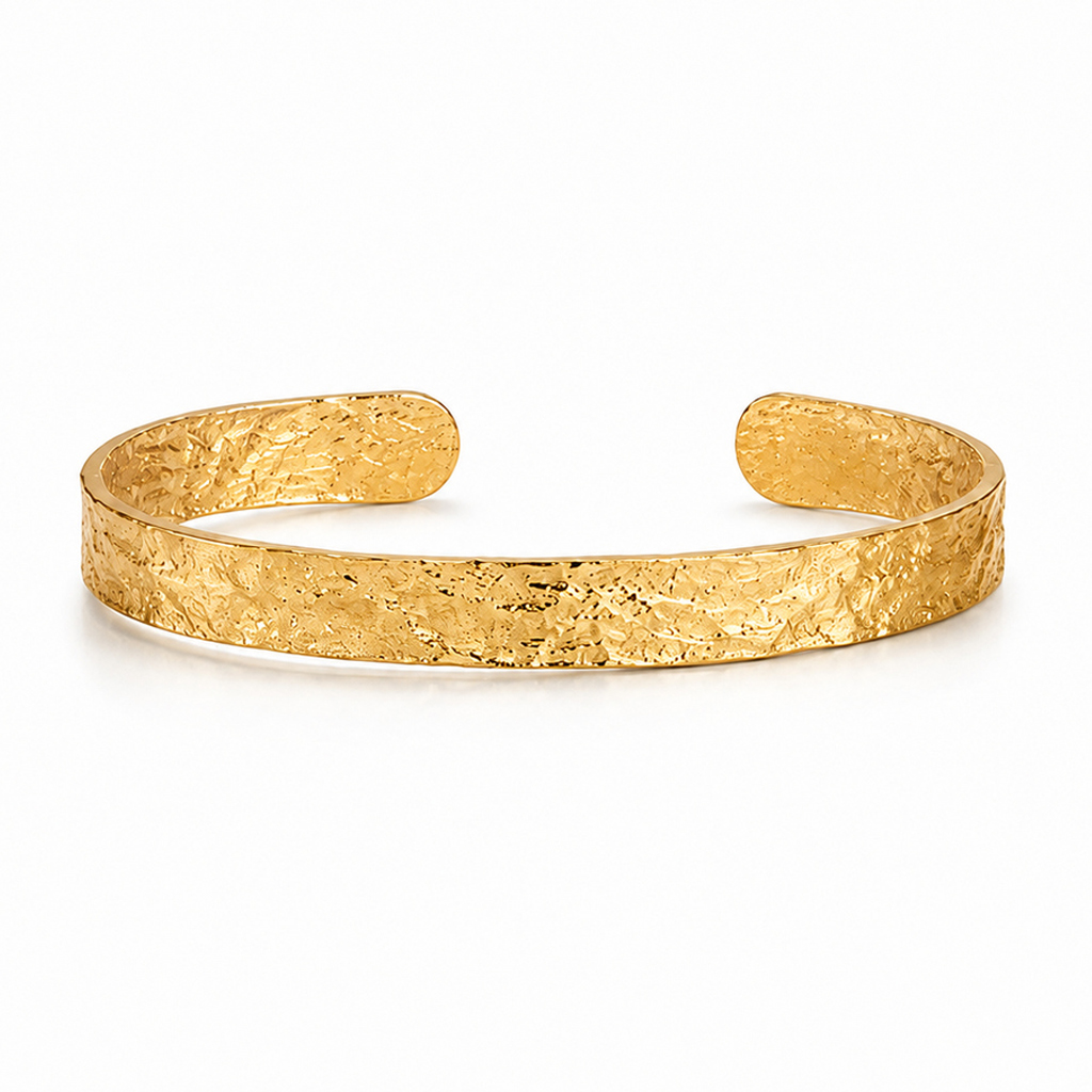 Cilla Jewels Goudkleurige Smalle Dames Bangle Armband met Gehamerde Structuur
