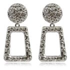 Dames oorbellen of oorhangers zilver rond en rechthoekig