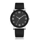 Minimalistisch Herenhorloge met Hoog Contrast en Zwarte Lederen Band