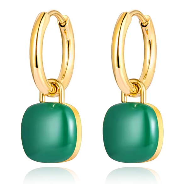 Deja Jewels Oorringen Goudkleurig Met Groene Acryl Hanger